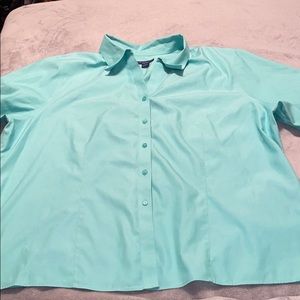 4/$10🎉Westbound women button down